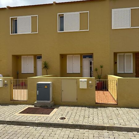 Golden Beach House Порту-Санту Экстерьер фото